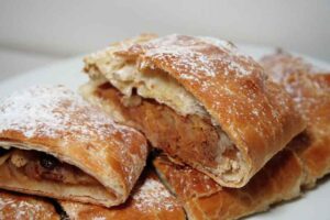 Strudel (2)