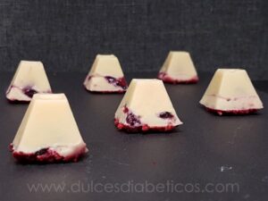 Bombones de chocolate blanco y frambuesa