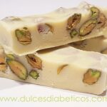 Turron de chocolate blanco y pistachos sin azucar