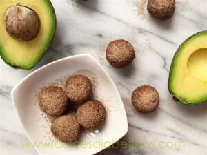 Trufas de aguacate y chocolate sin azucar