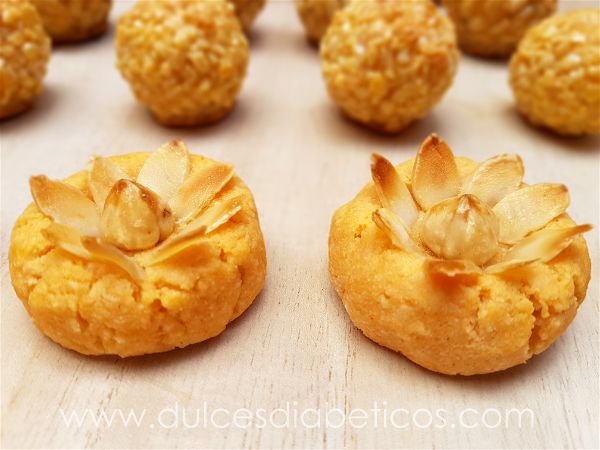 Panellets de boniato sin azucar en forma de flor