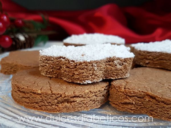 Polvorones o mantecados de chocolate