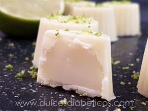 Bombones de chocolate blanco rellenos de lima