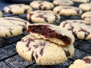 Galletas rellenas de brownie sin azúcar - dos chocolates