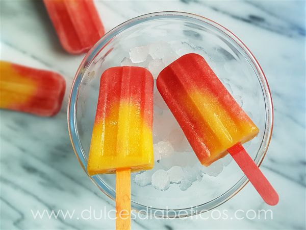 Polos de fresa y melocoton
