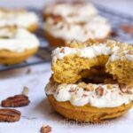 Donuts-de-zanahoria-con-frosting-de-queso-w-opt