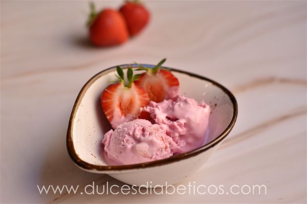 helado de fresa saludable sin azucar