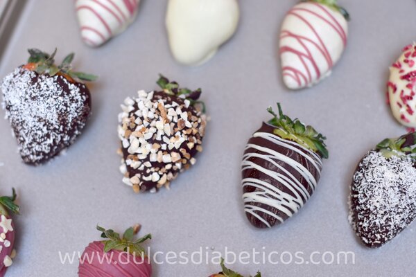 fresas decoradas con chocolate