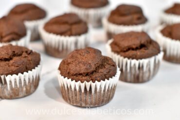 muffins de platano y chocolate sin azucar