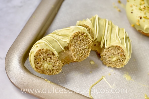 donuts rellenos de pistacho